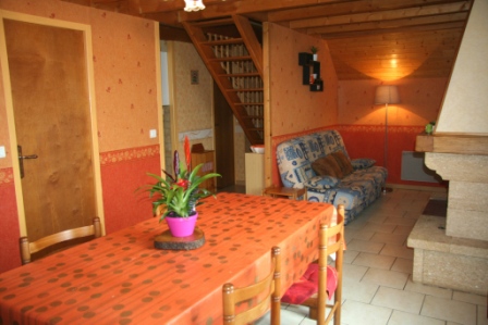 Autre vue sur le séjour du gîte "Le Cabaliros"
