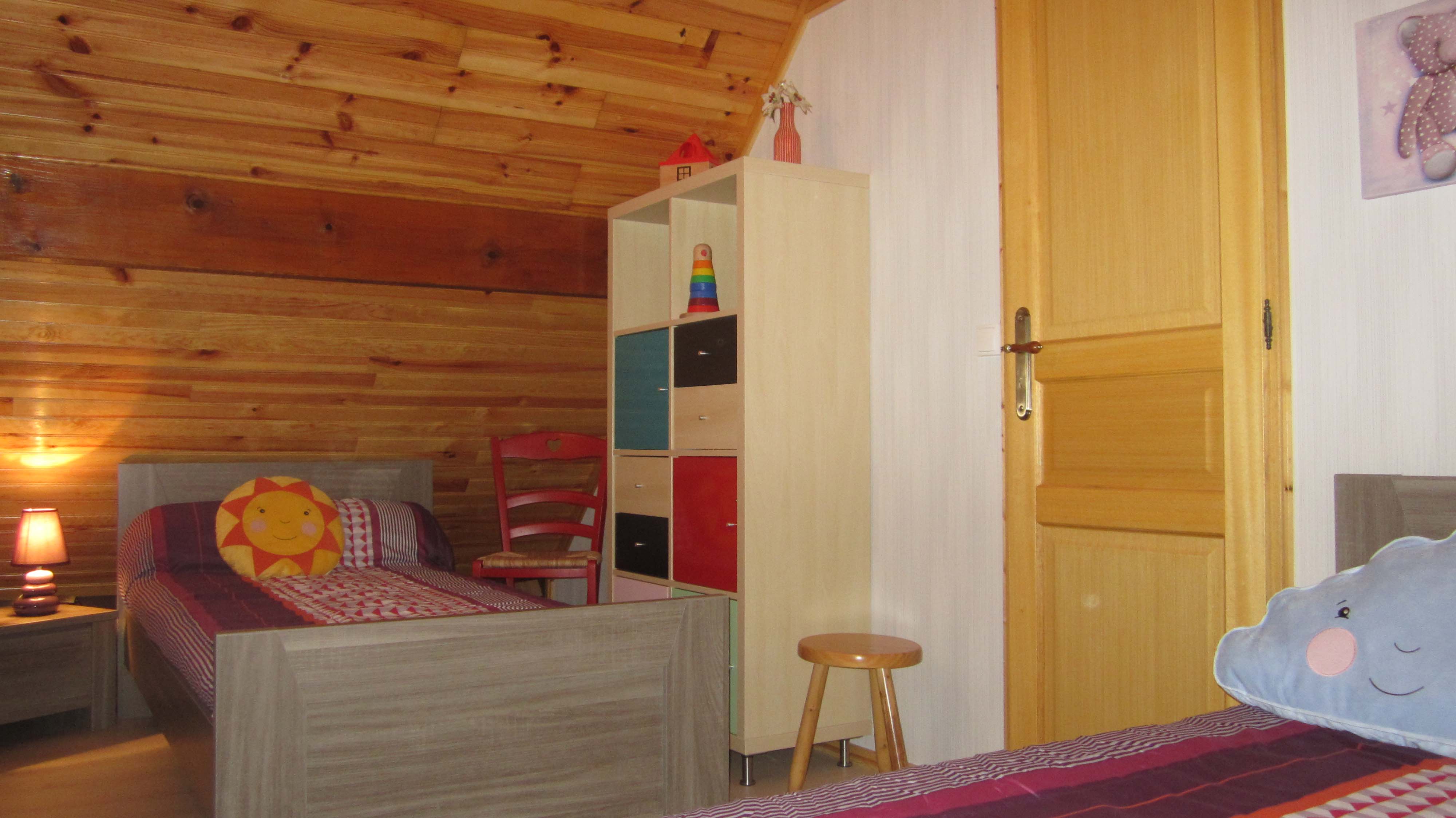 location liset gite pyrenees vacances artalens hautacam chambre enfants